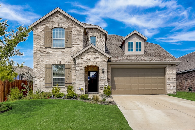 Photo 1 of 42 - 1316 Carlsbad Dr, Forney, TX 75126