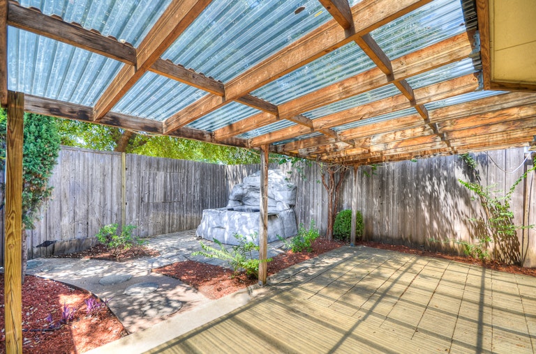 Photo 28 of 29 - 6205 Sasaki Way, Garland, TX 75043
