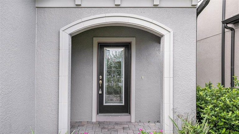 Photo 2 of 17 - 19365 Blossom Vine Ln, Lutz, FL 33558