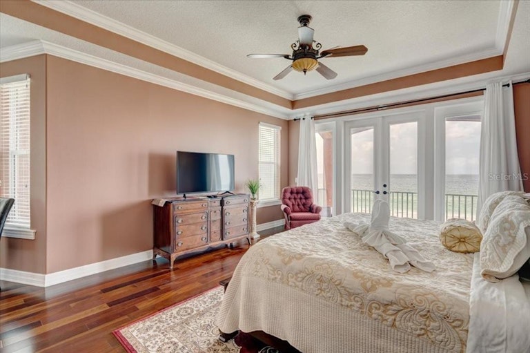 Photo 48 of 58 - 9548 W Gulf Blvd, Treasure Island, FL 33706