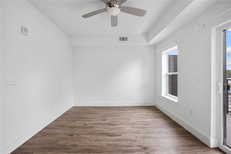 Photo 6 of 16 - 6444 Burnet Rd #205, Austin, TX 78757