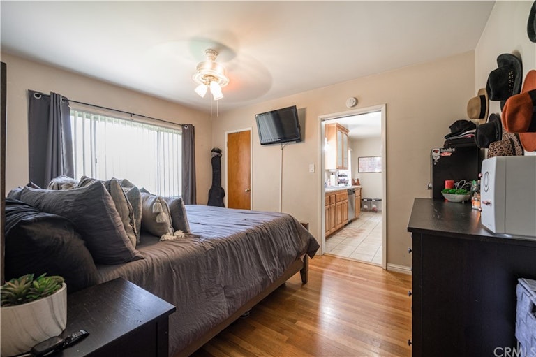 Photo 19 of 38 - 650 W Bonnie Brae Ct, Ontario, CA 91762