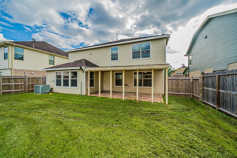 Photo 36 of 39 - 6926 Oleander Grove Way, Houston, TX 77049