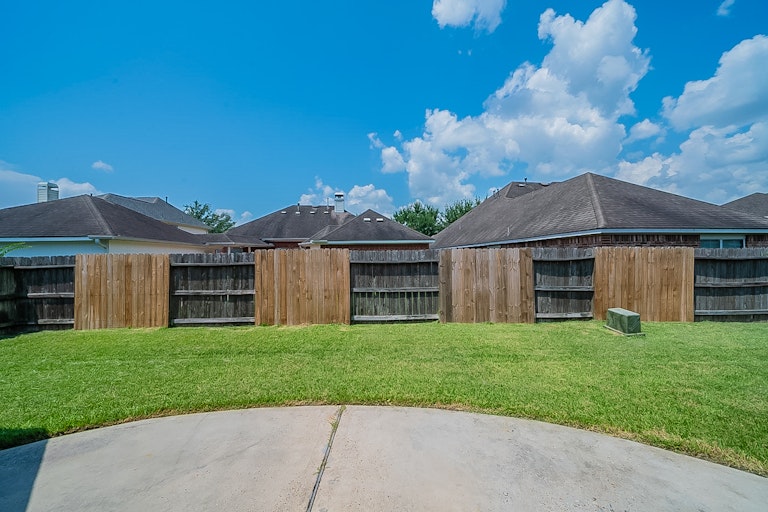 Photo 31 of 37 - 14727 Fountain Stone Ln, Humble, TX 77396