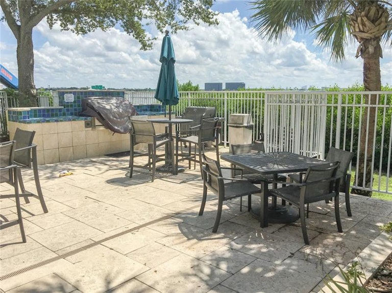 Photo 31 of 43 - 1309 Bay Club Cir #1309, Tampa, FL 33607