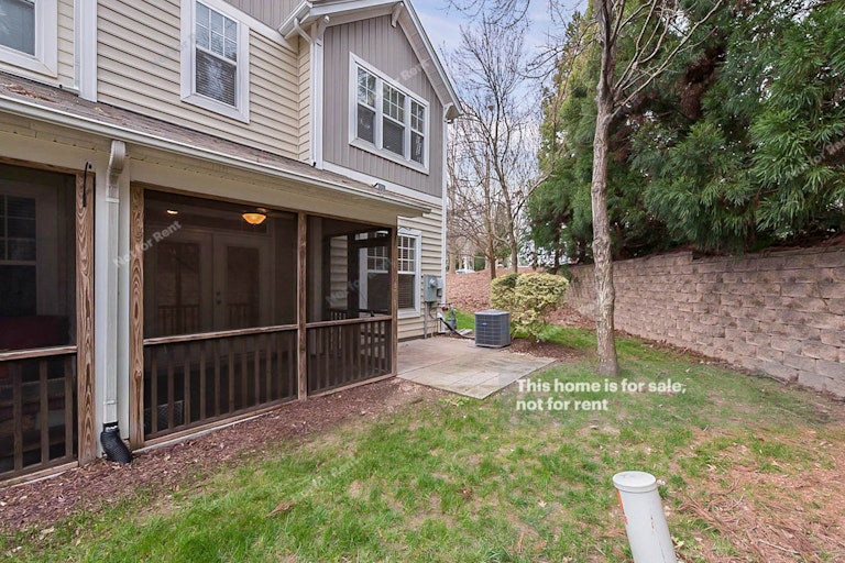 Photo 7 of 20 - 2317 Putters Way, Raleigh, NC 27614
