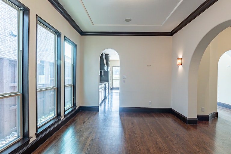 Photo 11 of 28 - 723 Brookstone Dr, Irving, TX 75039