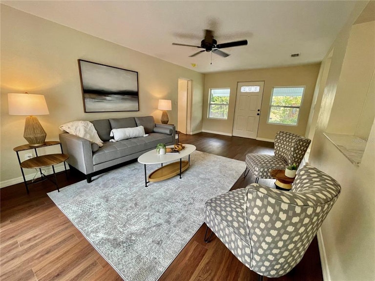 Photo 15 of 64 - 1201 E Henry Ave, Tampa, FL 33604