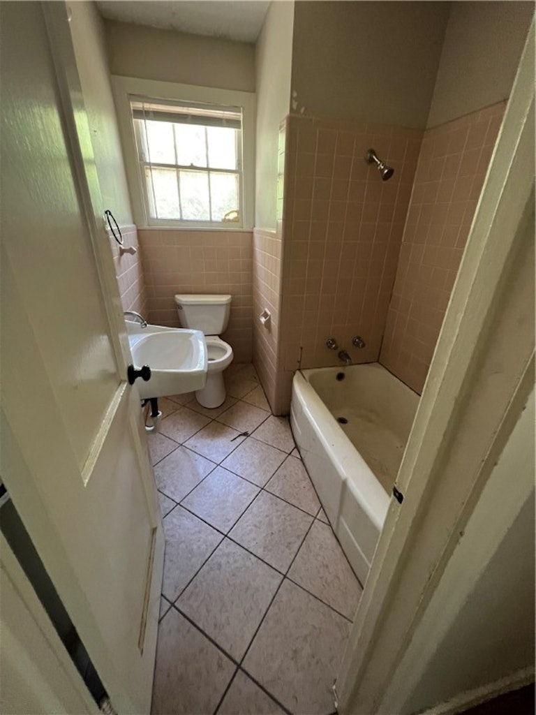 Photo 37 of 37 - 1800 Alguno Rd, Austin, TX 78757