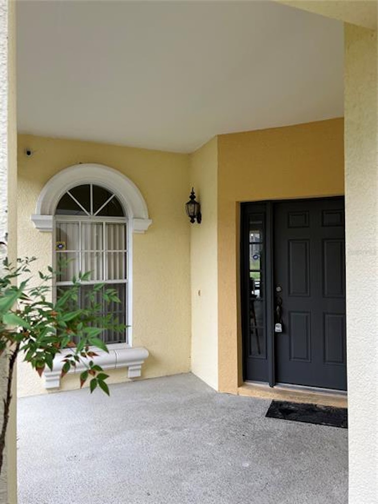 Photo 4 of 43 - 360 Tupelo Cir, Davenport, FL 33897