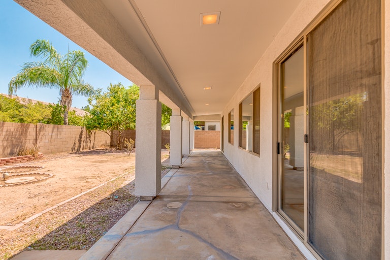 Photo 31 of 32 - 991 N Buckaroo Ln, Gilbert, AZ 85234