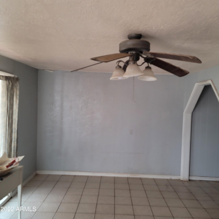 Photo 5 of 8 - 212 E Southgate Ave, Phoenix, AZ 85040