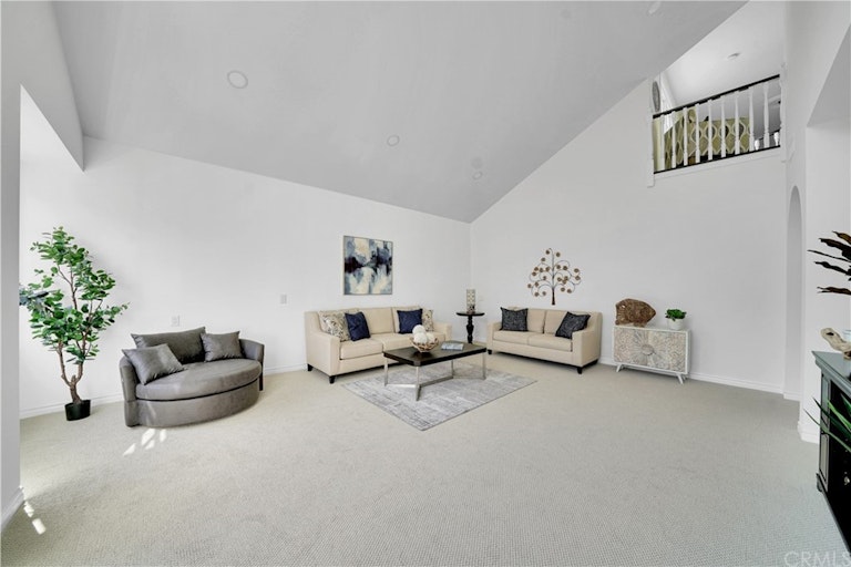 Photo 13 of 47 - 19365 Woodlands Dr, Huntington Beach, CA 92648