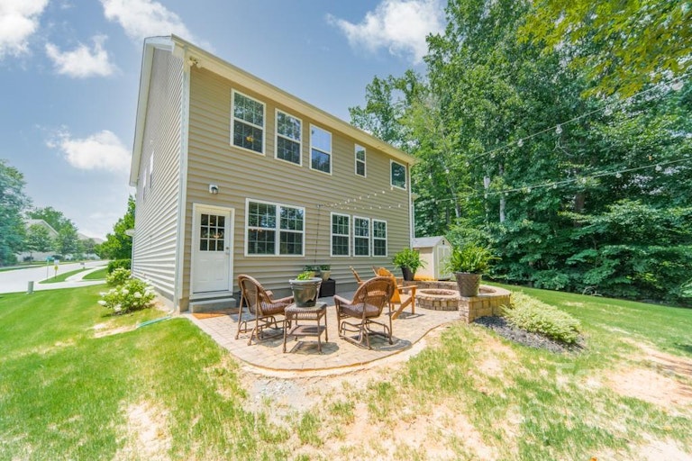 Photo 32 of 38 - 5726 Kildare Ct, Belmont, NC 28012