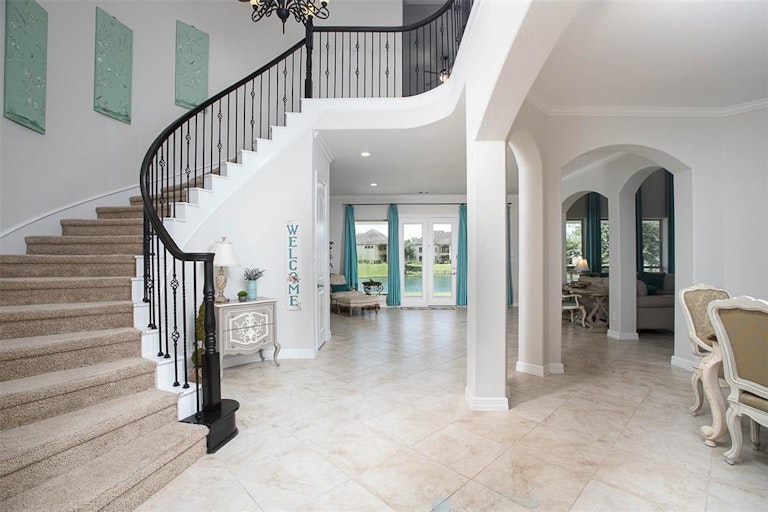 Photo 11 of 48 - 6339 Windermere Park Ln, Sugar Land, TX 77479