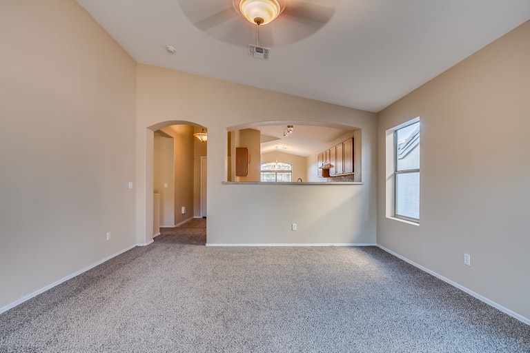 Photo 3 of 27 - 3326 W Fraktur Rd, Phoenix, AZ 85041
