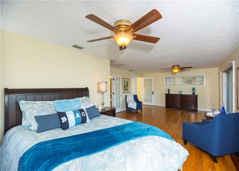 Photo 15 of 25 - 308 La Hacienda Dr, Indian Rocks Beach, FL 33785
