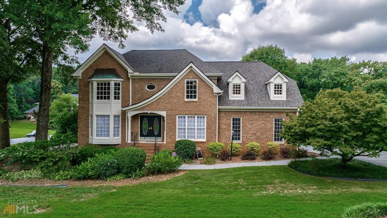 Photo 1 of 81 - 797 Oxford Ct SW, Lilburn, GA 30047