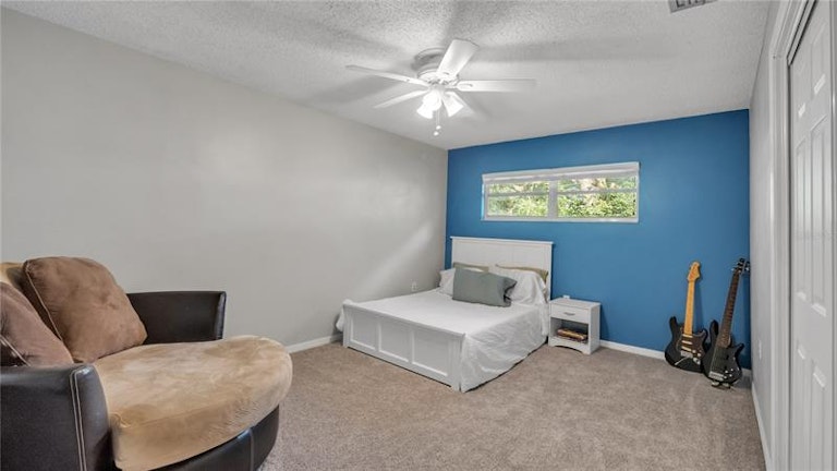 Photo 20 of 38 - 158 Oak Sq S, Lakeland, FL 33813