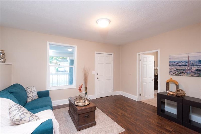 Photo 13 of 25 - 4218 N 13th St, Tampa, FL 33603