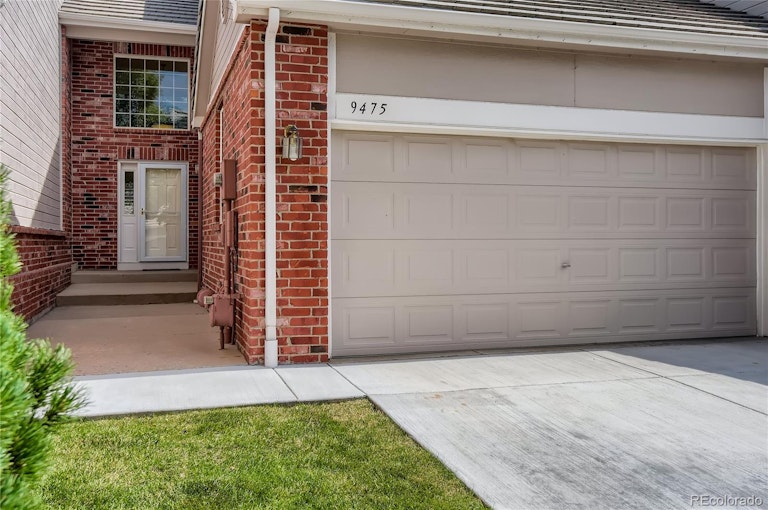 Photo 3 of 28 - 9475 Southern Hills Cir, Lone Tree, CO 80124