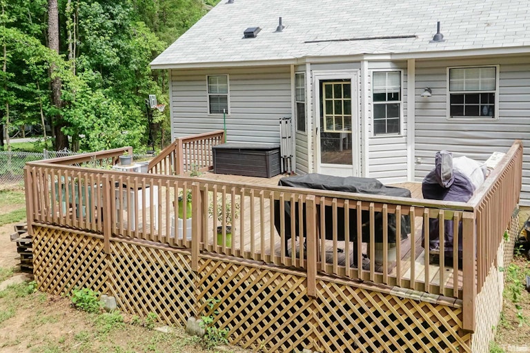 Photo 18 of 20 - 117 Eason Ct, Youngsville, NC 27596