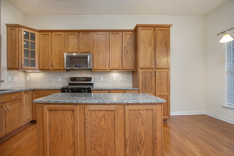 Photo 9 of 17 - 201 Tall Wheat Ln, Mount Holly, NC 28120
