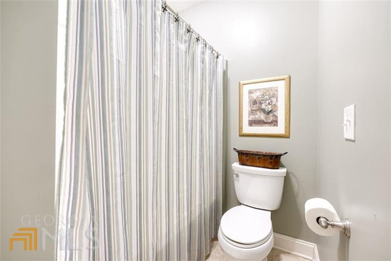 Photo 49 of 71 - 6021 Stillwater Pl, Flowery Branch, GA 30542