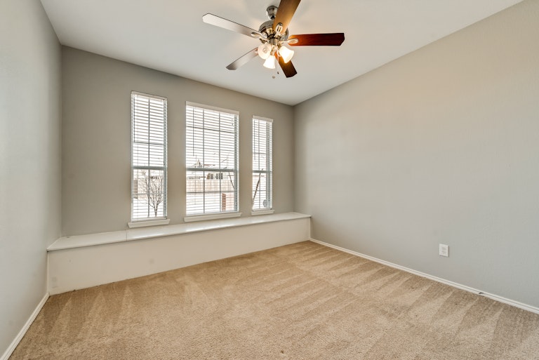 Photo 15 of 28 - 6409 Deer Run Dr, McKinney, TX 75070