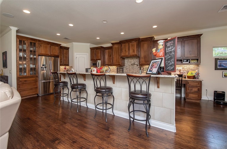 Photo 3 of 16 - 608 Caprock Canyon Trl, Georgetown, TX 78633