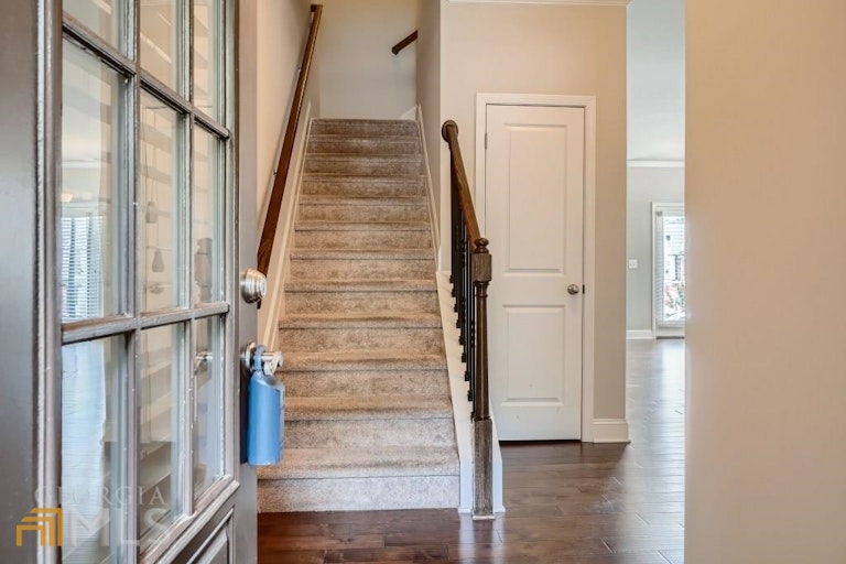 Photo 2 of 26 - 410 Holdings Dr, Lawrenceville, GA 30044