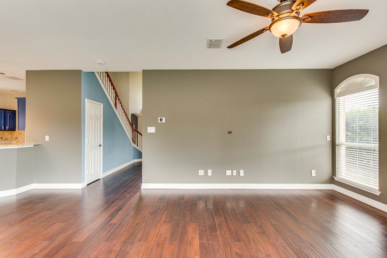Photo 18 of 34 - 1132 Elm Brook Ct, Allen, TX 75002