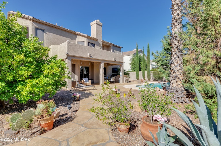 Photo 27 of 34 - 249 W Milbrae Springs Dr, Oro Valley, AZ 85755