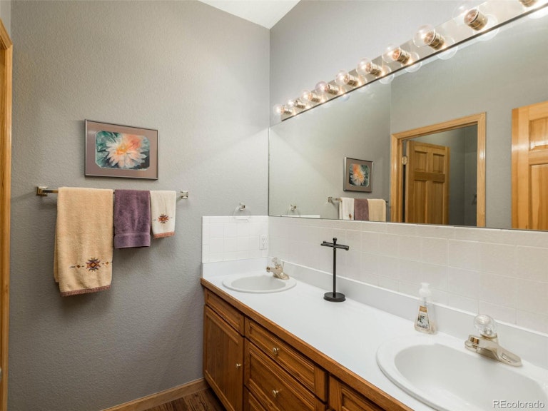 Photo 27 of 40 - 10228 Tomichi Dr, Franktown, CO 80116