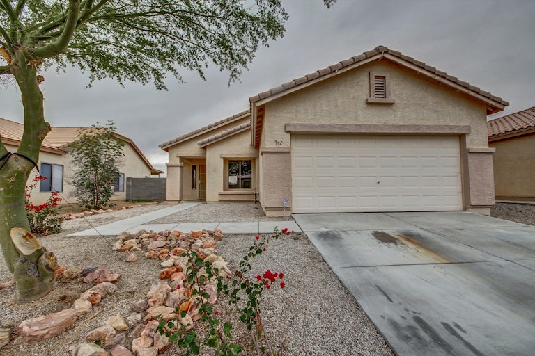 Photo 1 of 17 - 1142 N 5th St, Buckeye, AZ 85326
