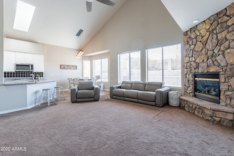 Photo 14 of 49 - 6506 W Molly Ln, Phoenix, AZ 85083