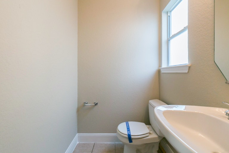 Photo 11 of 24 - 5602 Post Oak Manor Dr, Houston, TX 77085