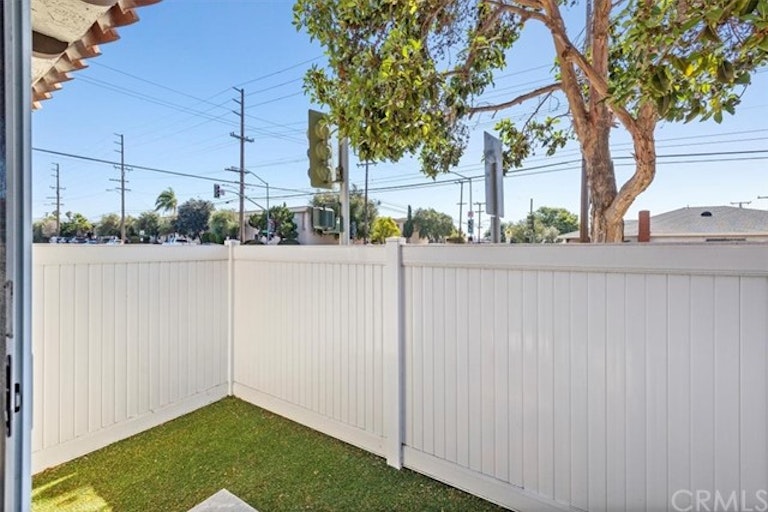 Photo 11 of 34 - 23418 Arlington Ave #1, Torrance, CA 90501