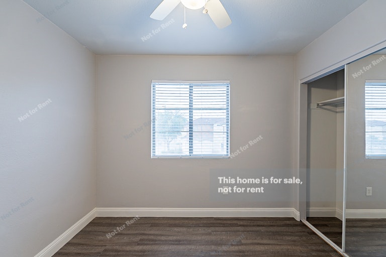 Photo 18 of 29 - 1470 S Red Rock Ct Unit A, Gilbert, AZ 85296