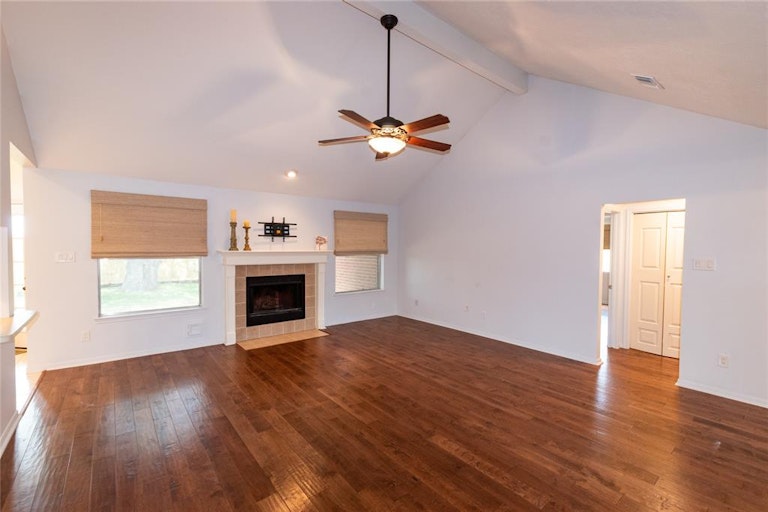 Photo 10 of 29 - 1010 Abbott Dr, Pearland, TX 77584