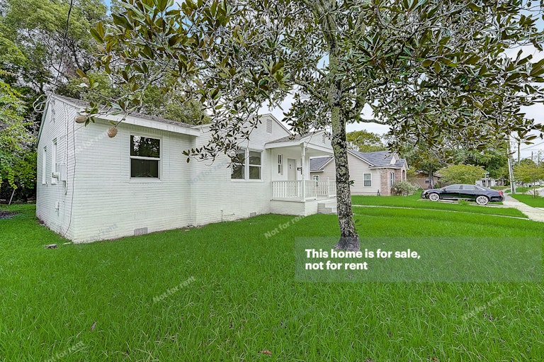 Photo 9 of 27 - 1718 McMillan St, Jacksonville, FL 32209