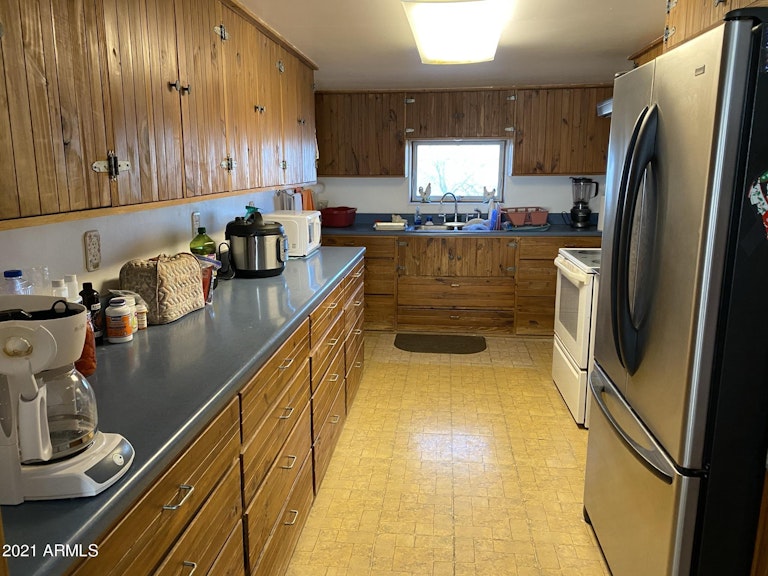 Photo 12 of 14 - 16682 N Christensen Rd, Florence, AZ 85132