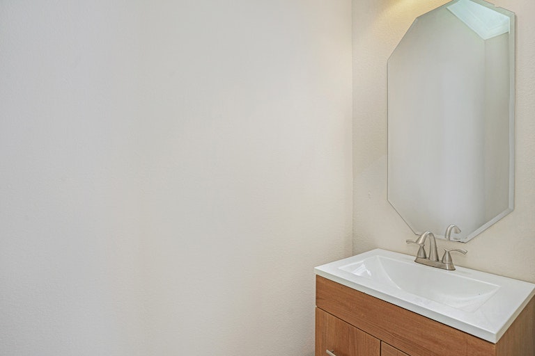 Photo 15 of 17 - 1315 Lucas St, Pearland, TX 77581