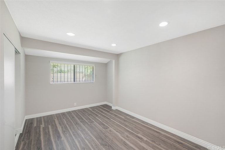 Photo 5 of 25 - 1914 S Marine St, Santa Ana, CA 92704