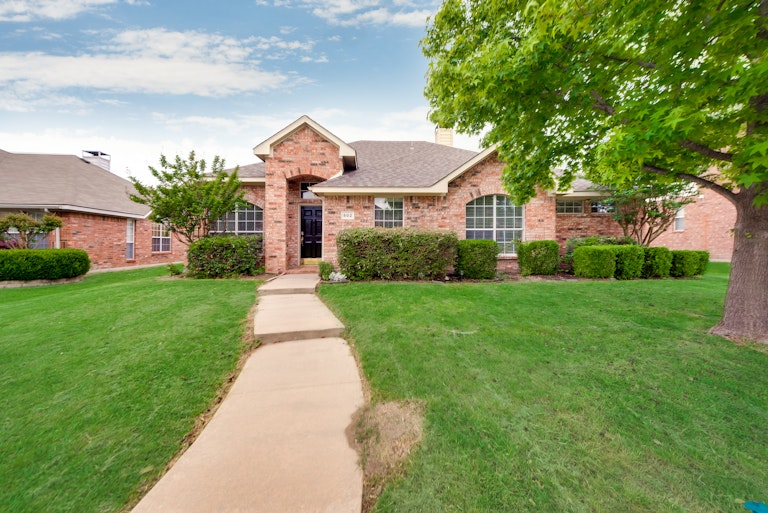Photo 28 of 28 - 802 Cheyenne Dr, Allen, TX 75002