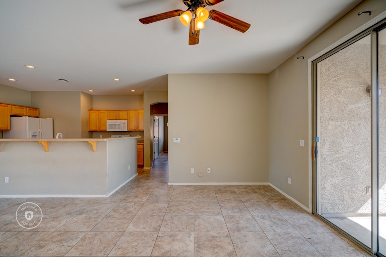 Photo 10 of 25 - 15927 W Maui Ln, Surprise, AZ 85379