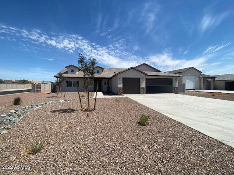 Photo 1 of 27 - 10120 W Appaloosa Trl, Casa Grande, AZ 85194