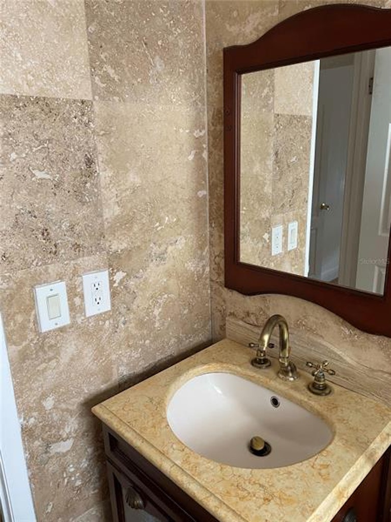 Photo 12 of 19 - 7740 Ligonier Ct, Orlando, FL 32819
