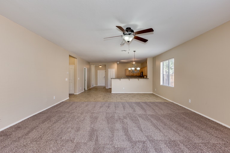 Photo 12 of 35 - 371 E Chelsea Dr, San Tan Valley, AZ 85140