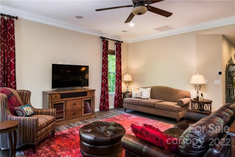 Photo 17 of 42 - 11418 Warfield Ave, Huntersville, NC 28078